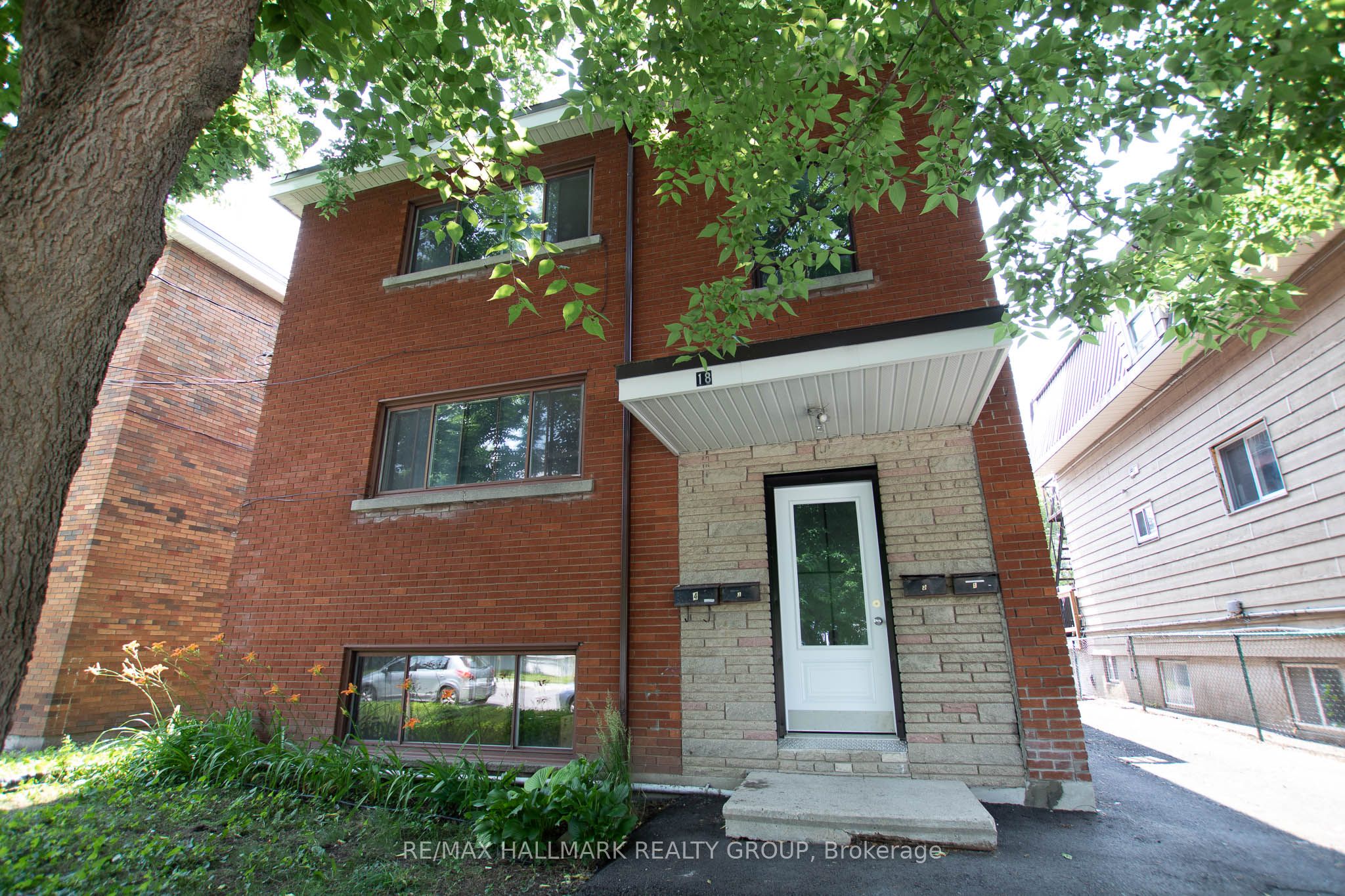 #1 - 18 STE CECILE Street, VanierandKingsviewPark, ON K2C 3N5