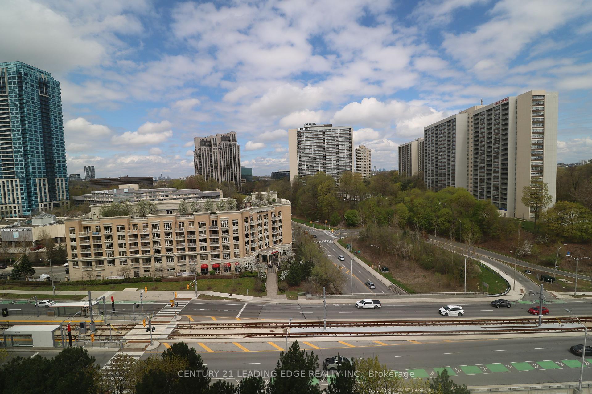 2 Bedrooms Condo at 195 WYNFORD, Toronto For sale