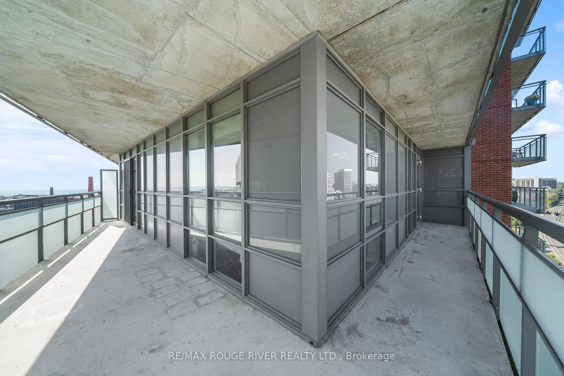 2 Bedrooms Condo at 38 Joe Shuster,  Toronto For sale