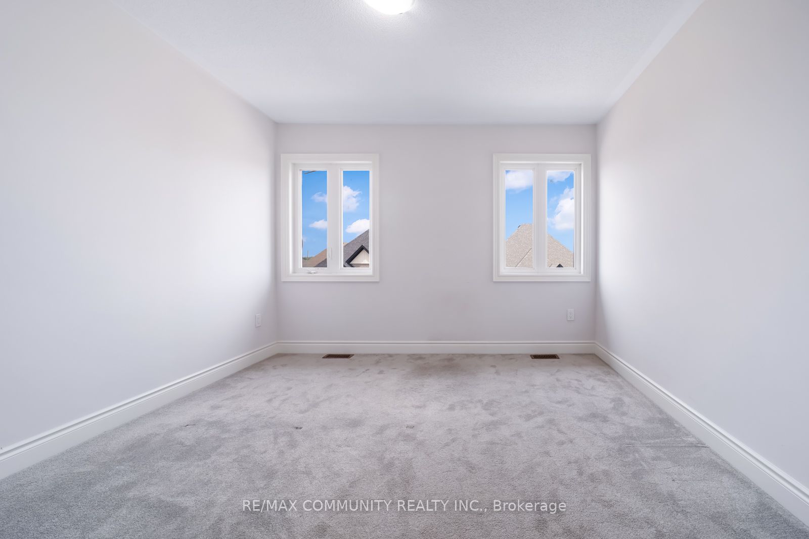16 Alan Williams Trail