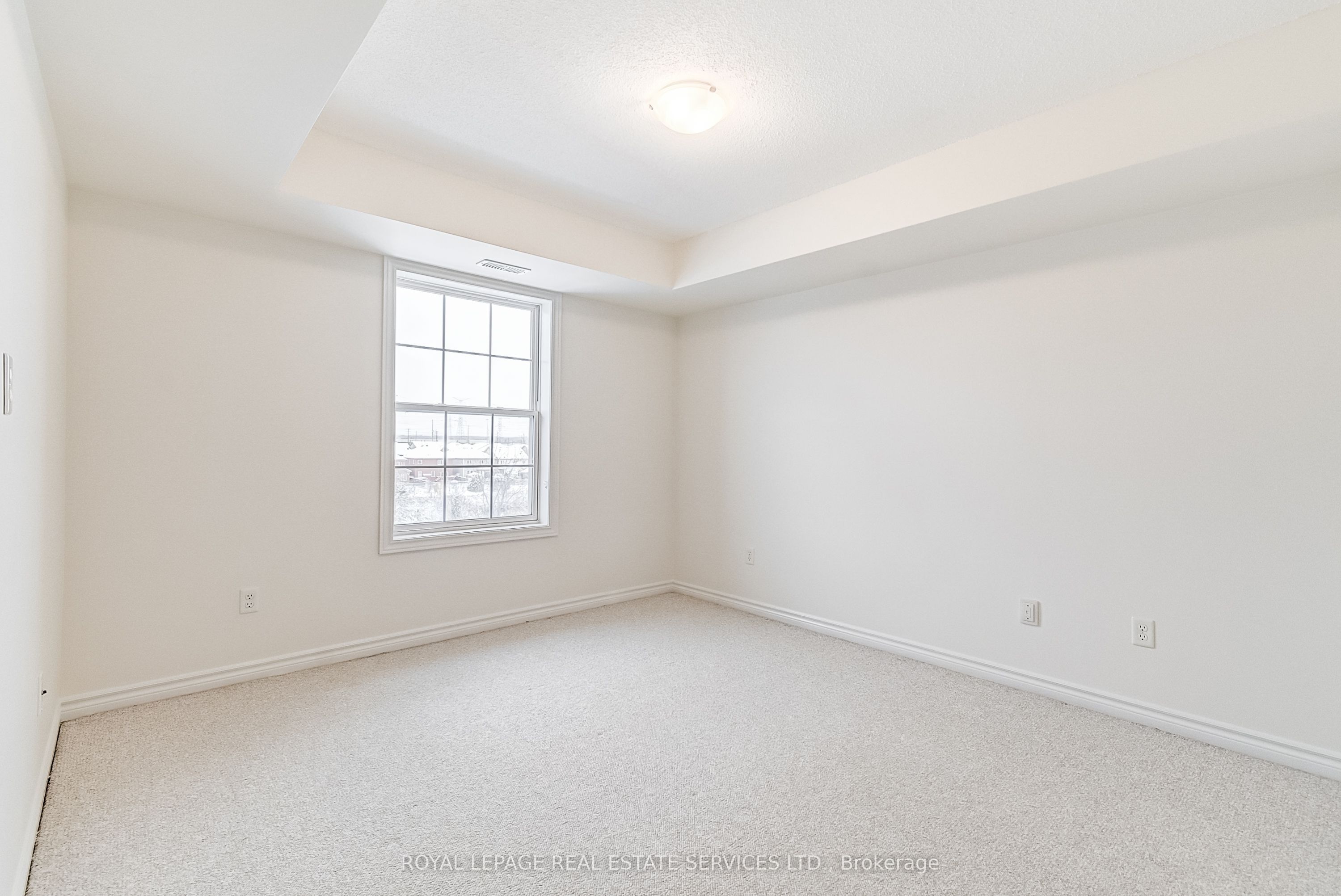1483 Maple Avenue, #409