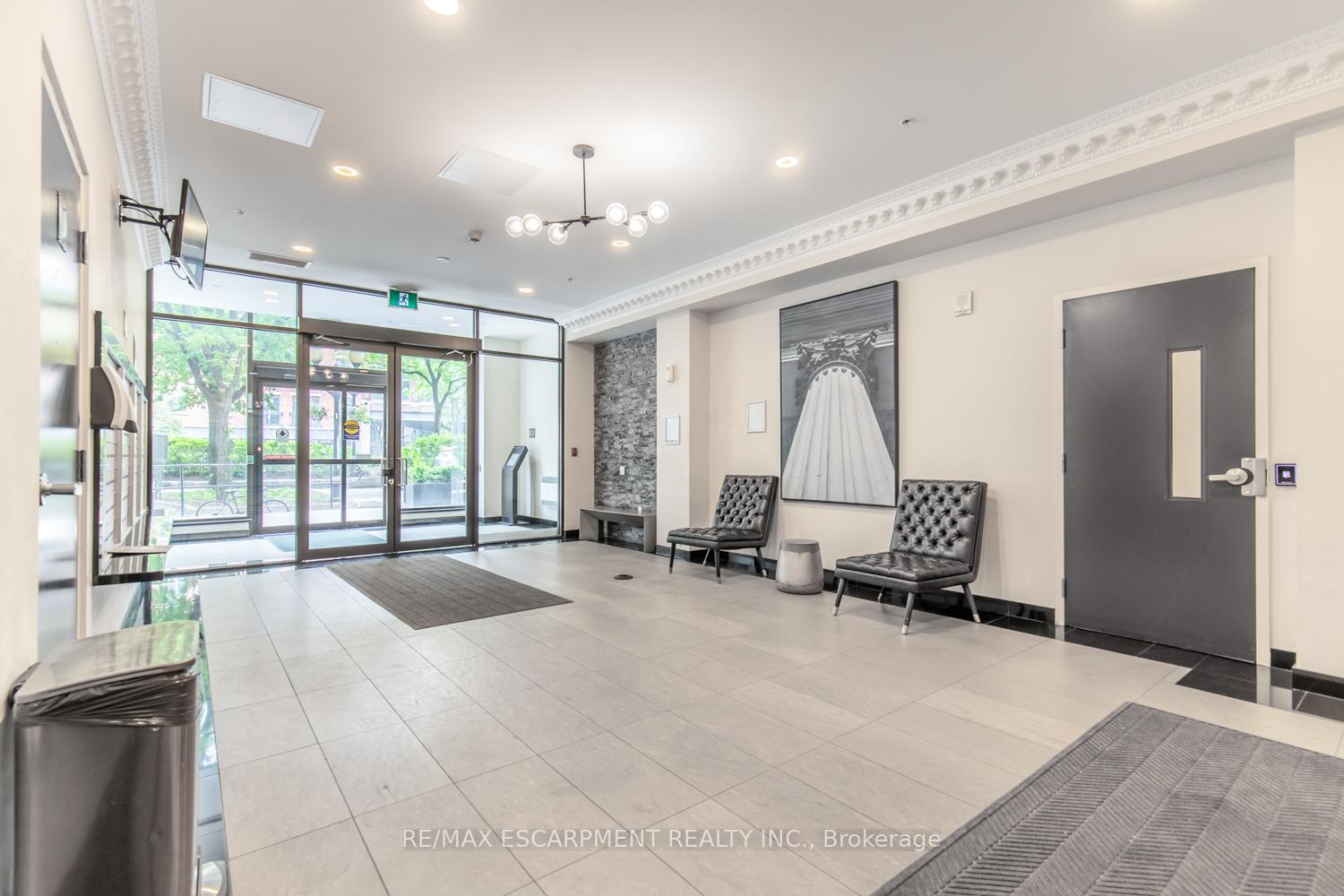 1 Bedroom Condo at 112 King, Hamilton For sale