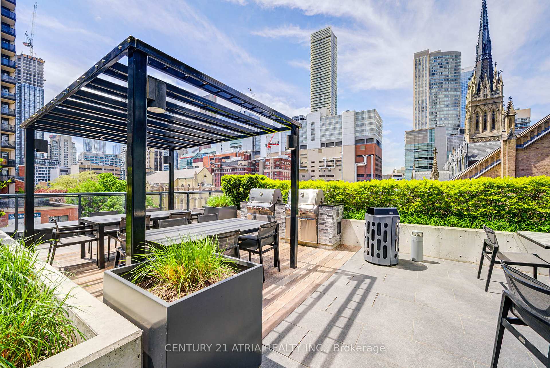 2 Bedrooms Condo at 60 Shuter, Toronto For sale