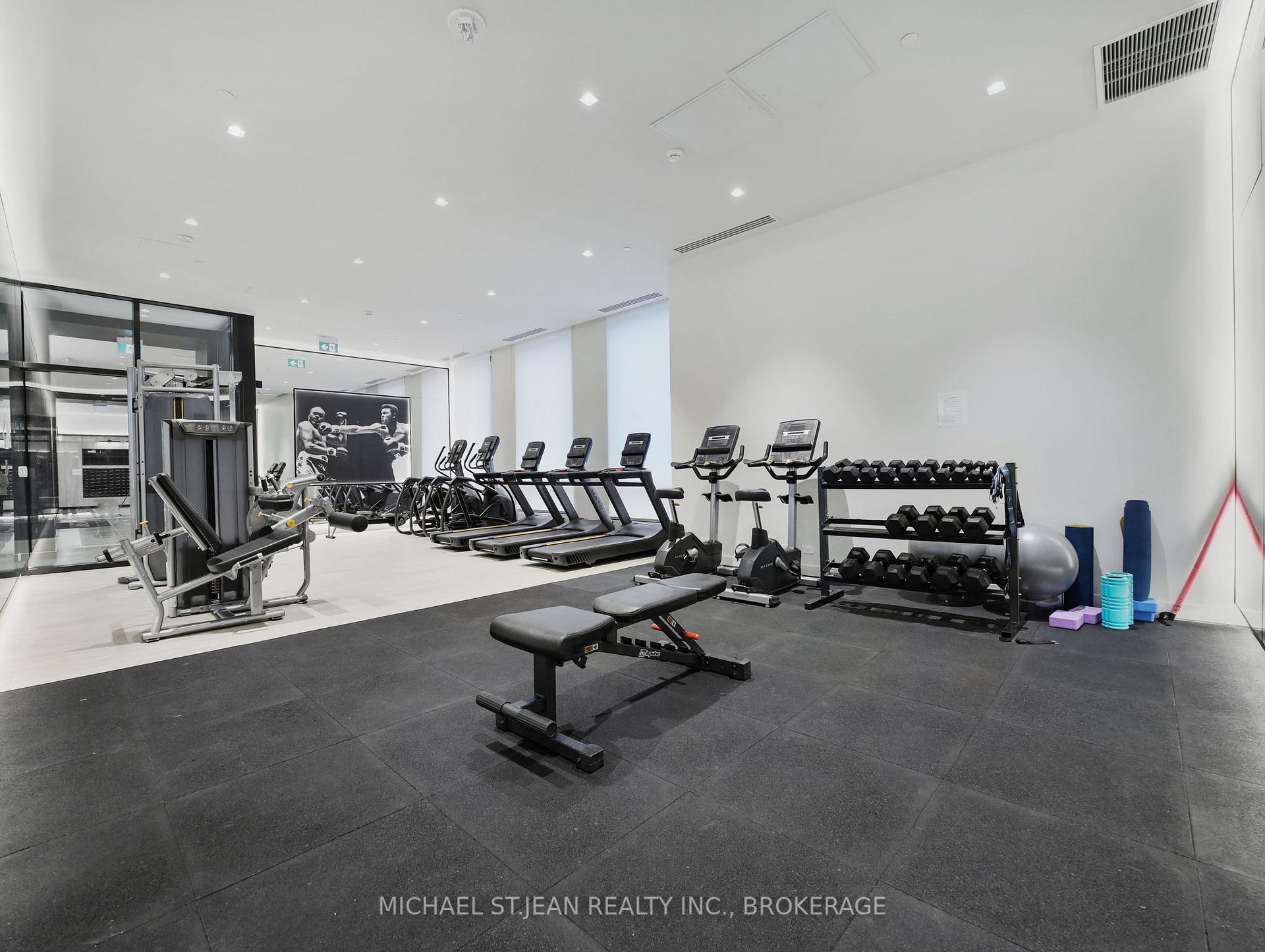 1 Bedroom Condo at 1 Jarvis,  Hamilton For sale