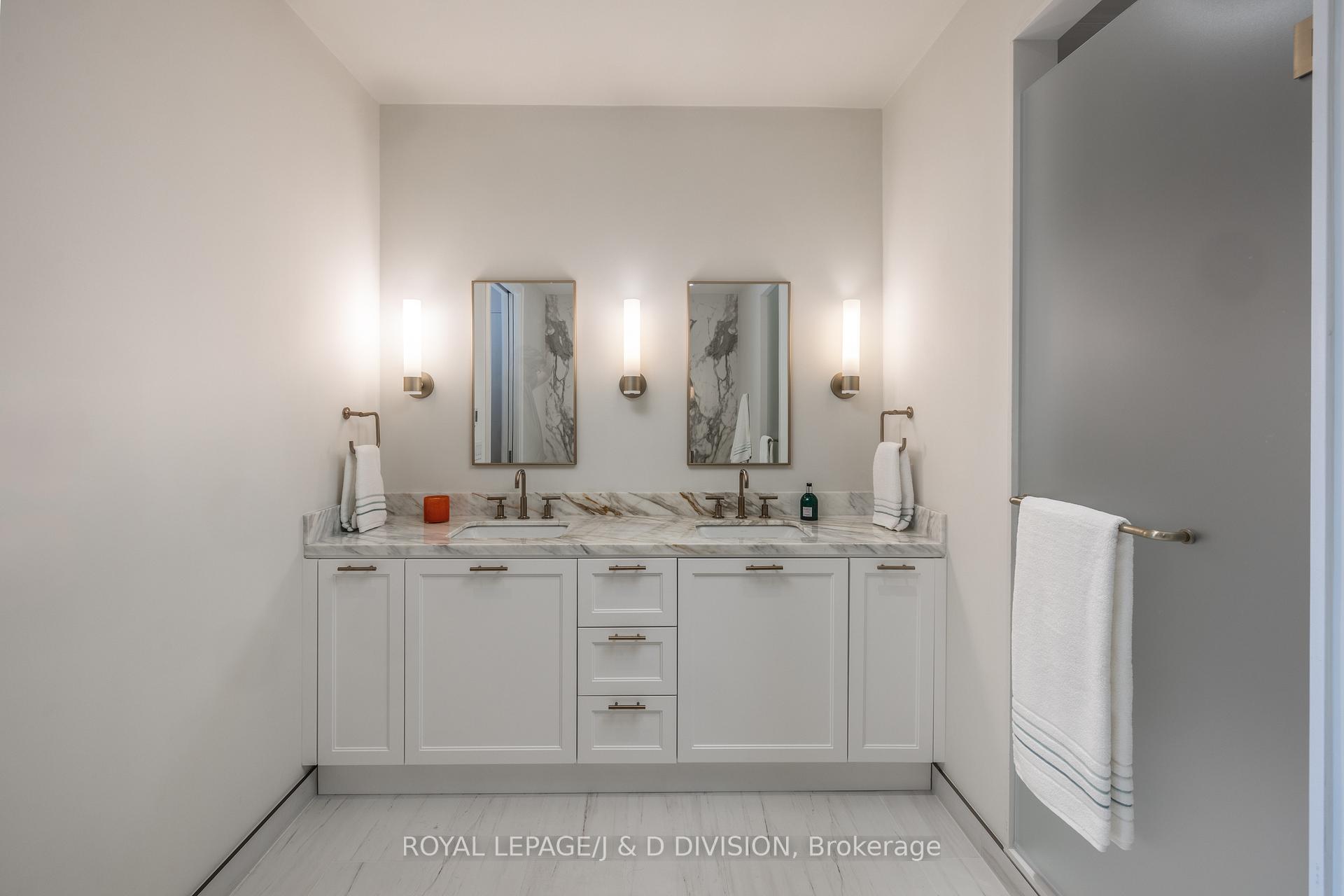 3 Bedrooms Condo at 1 Strathgowan, Toronto For sale