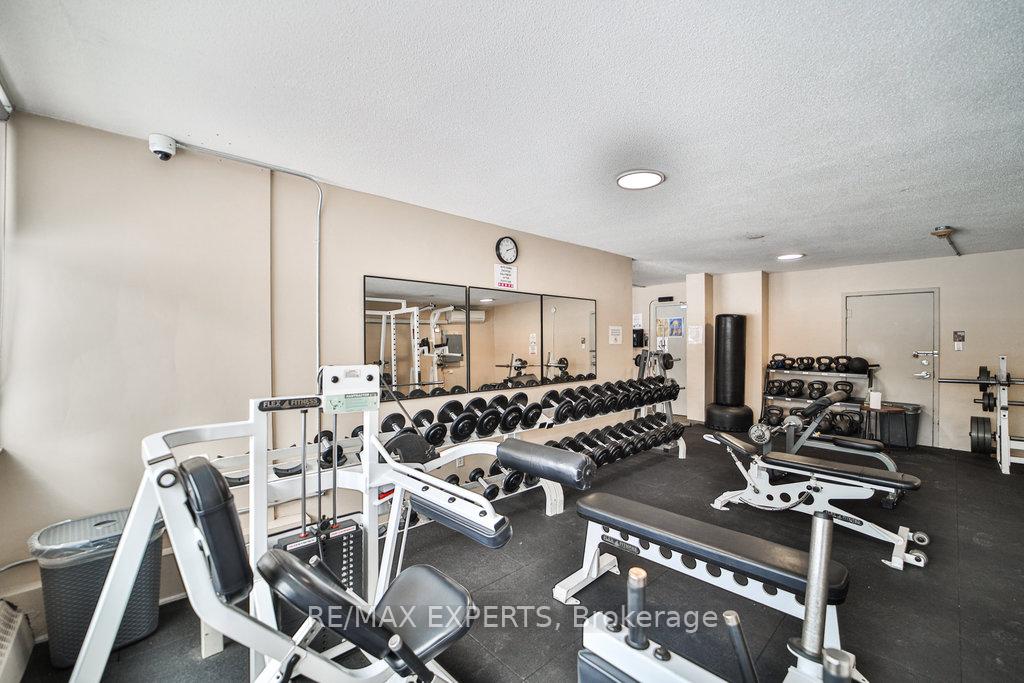 2 Bedrooms Condo at 551 The West Mall,  Toronto For sale