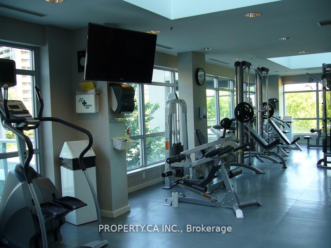 2 Bedrooms Condo at 33 Elm, Mississauga For sale