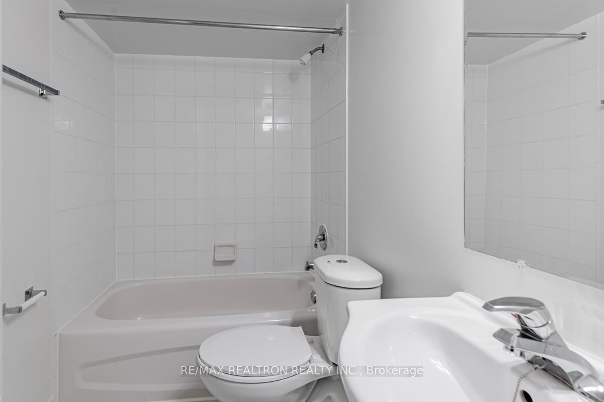 1401 Dupont Street, #116