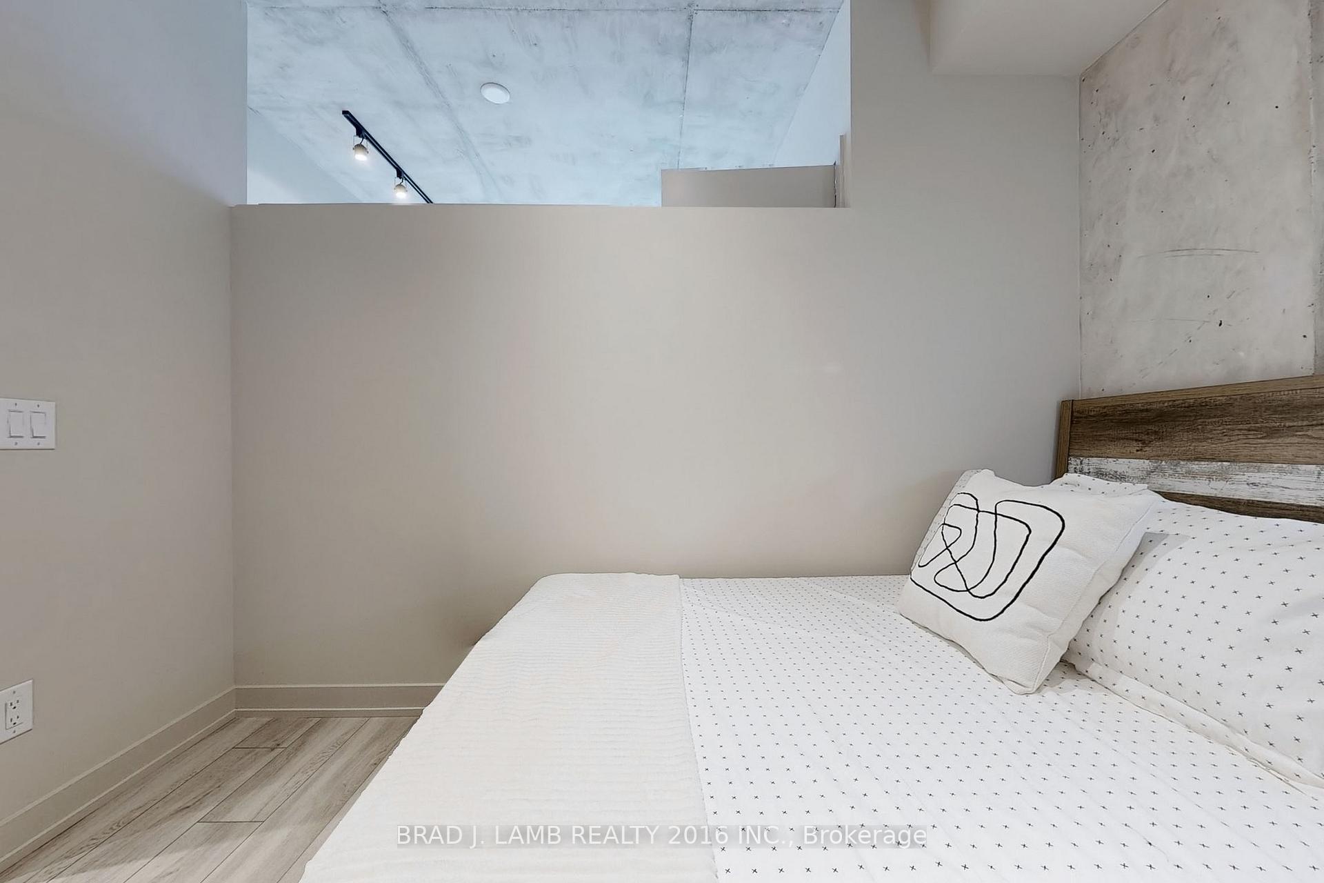 1 Bedroom Condo at 458 Richmond, Toronto For sale