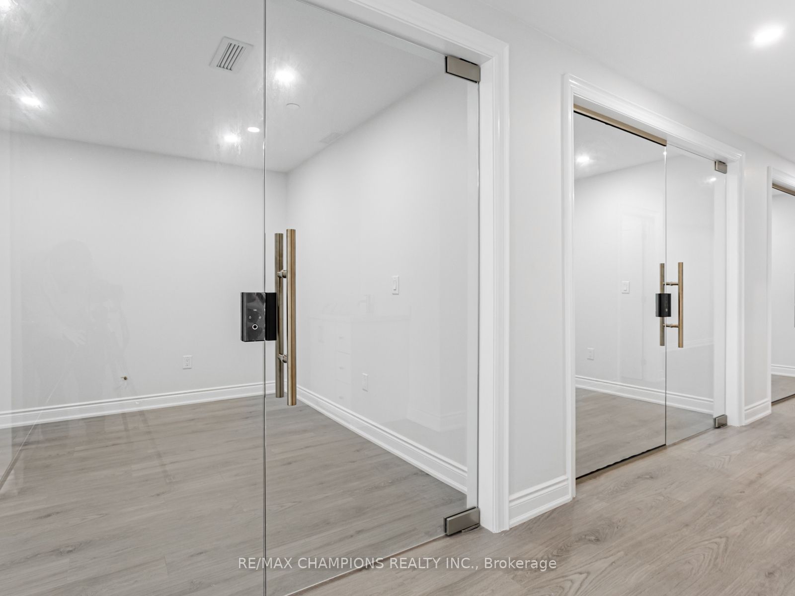 2565 Steeles Avenue E #26, Brampton Steeles Industrial