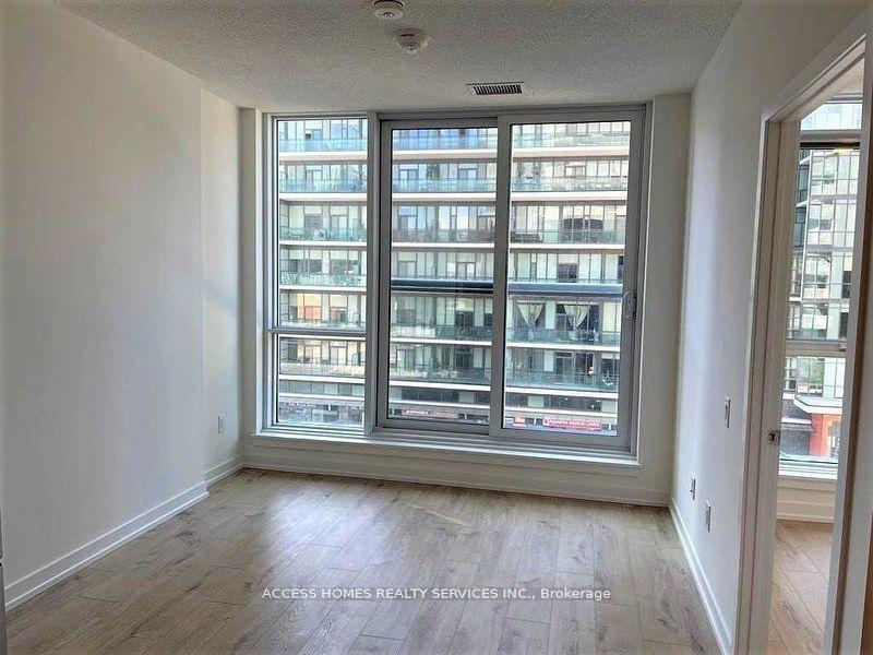 2 Bedrooms Condo at 4065 Confederation, Mississauga For sale