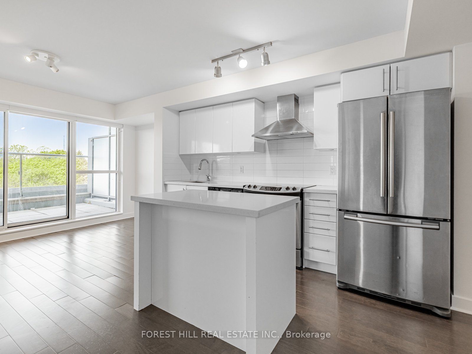 58 Orchard View Boulevard, #510