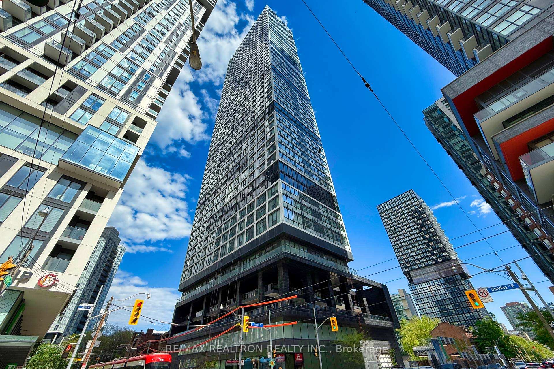 1 Bedroom Condo at 181 Dundas, Toronto For sale