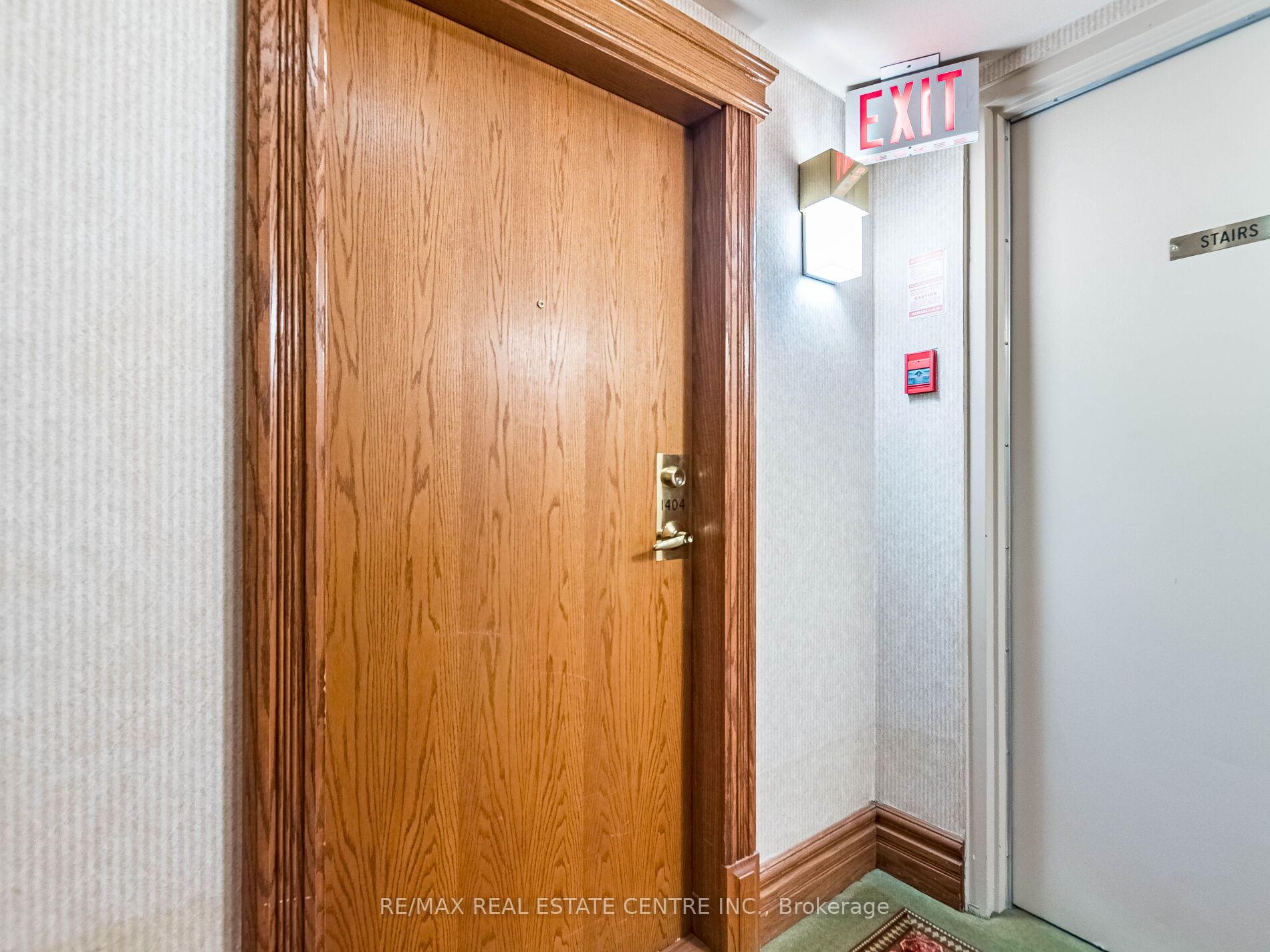 1 Bedroom Condo at 55 Elm, Mississauga For sale