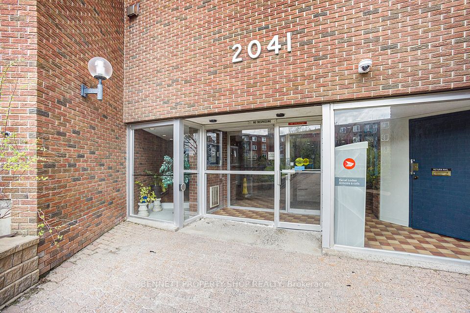 #206 - 2041 Arrowsmith Drive, BeaconHillNorthSouthandArea, ON K1J 7V7