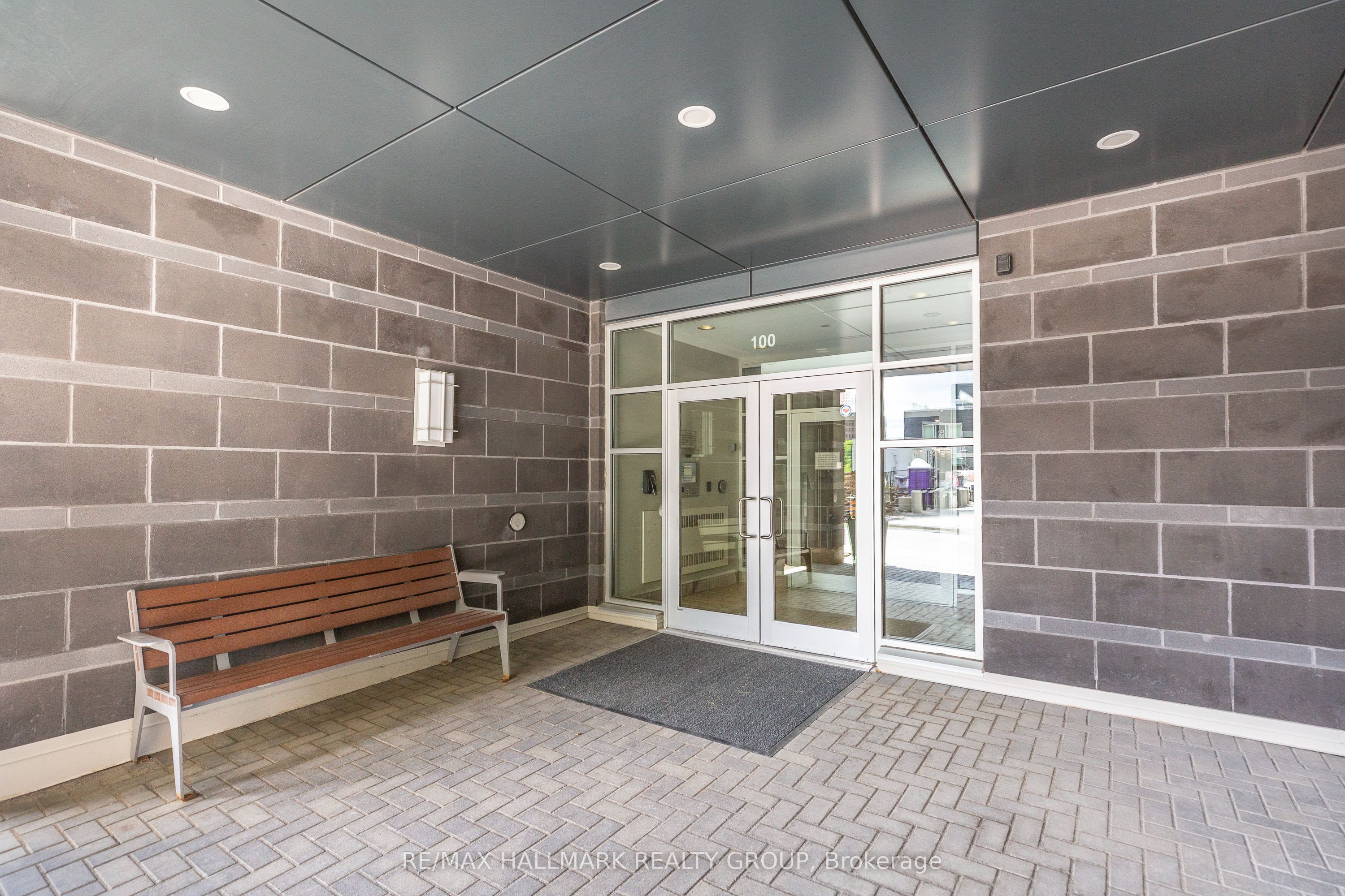 100 Champagne Avenue S #403, Dows Lake - Civic Hospital and Area 4503 - West Centre Town