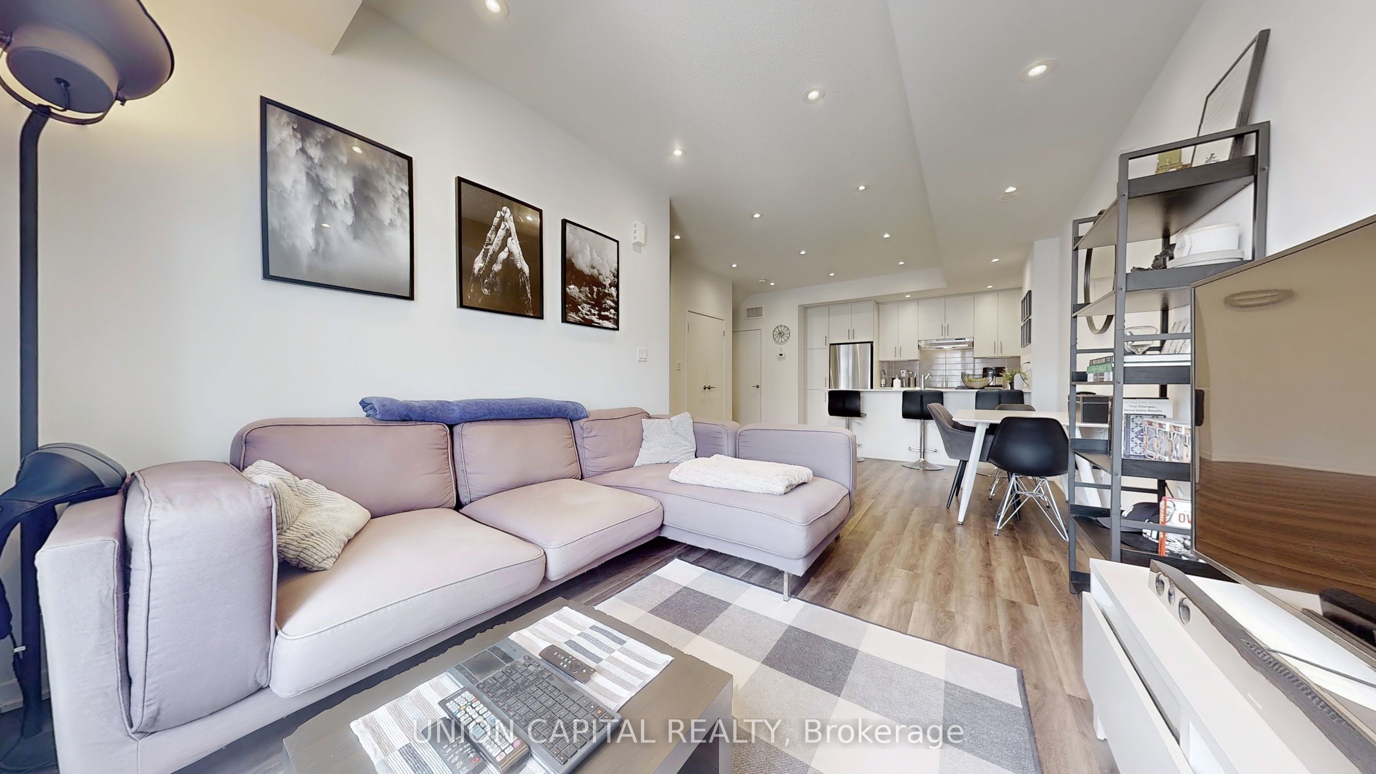 15 William Jackson Way, #23