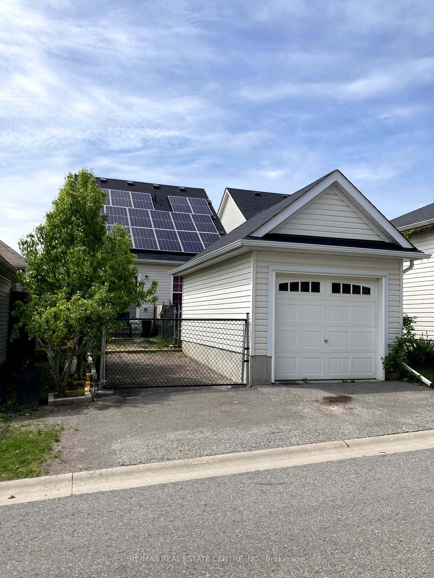 70 Greenaway Circle ; MLS ID: X12186091