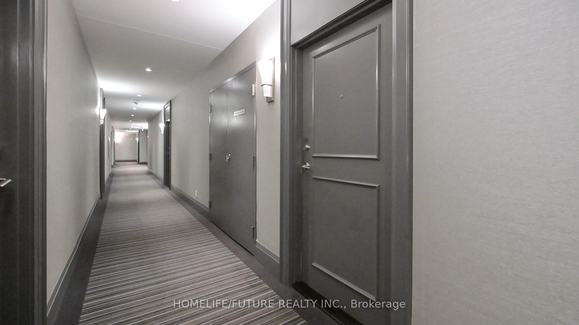 1 Bedroom Condo at 35 Hayden, Toronto For sale