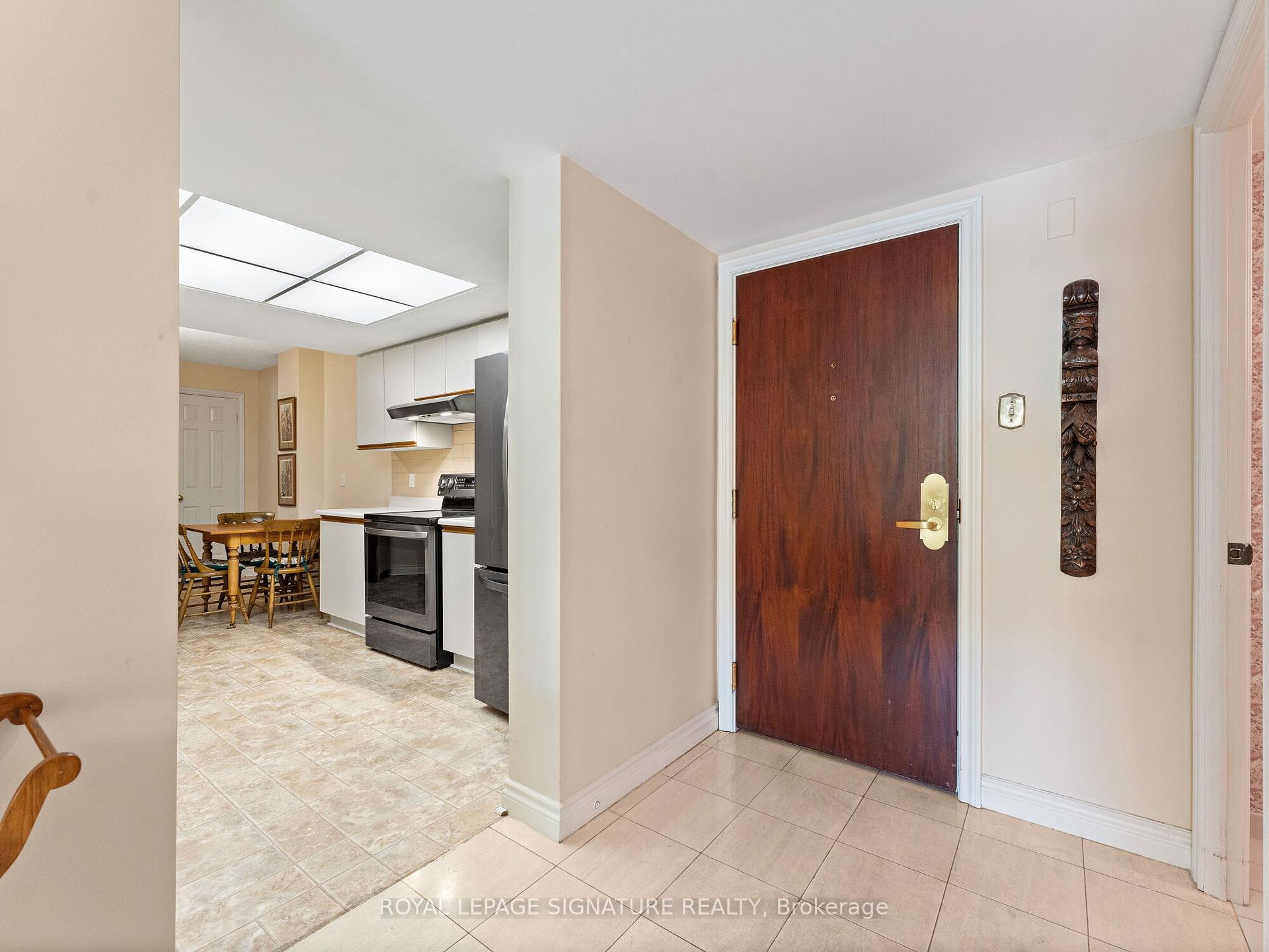 2 Bedrooms Condo at 1200 Don Mills, Toronto For sale