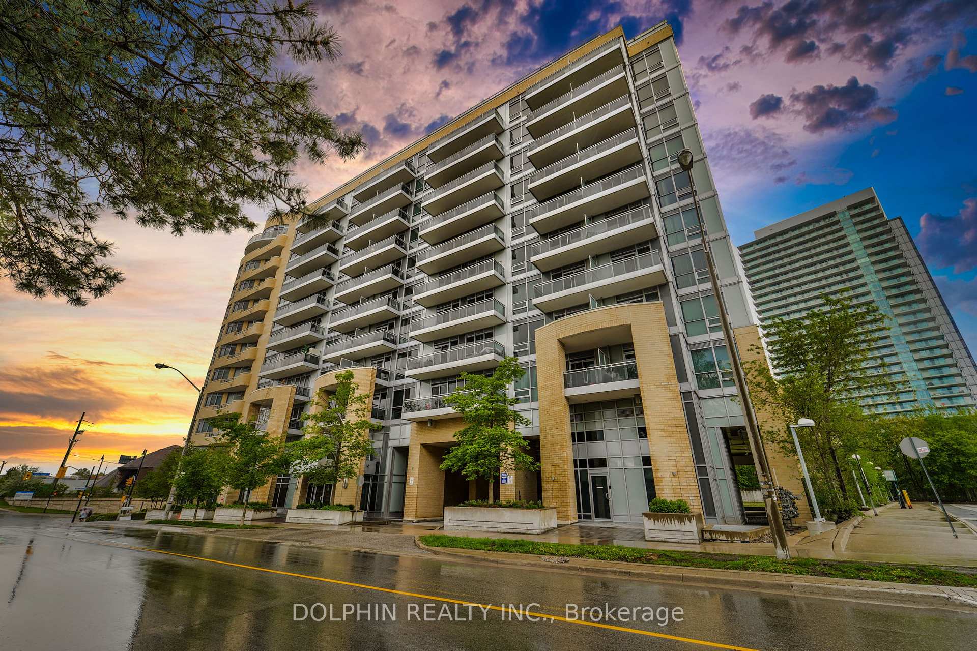 2 Bedrooms Condo at 2756 Old Leslie, Toronto For sale