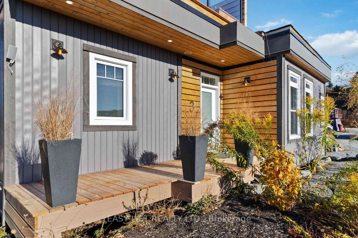 693 Mason Beach Road, #3