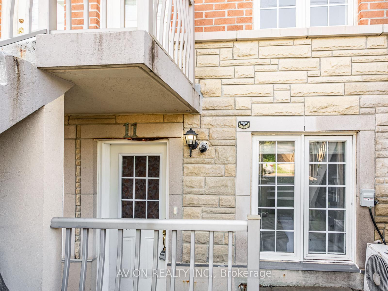 3 Bedrooms Condo at 45 Cedarcroft, Toronto For sale