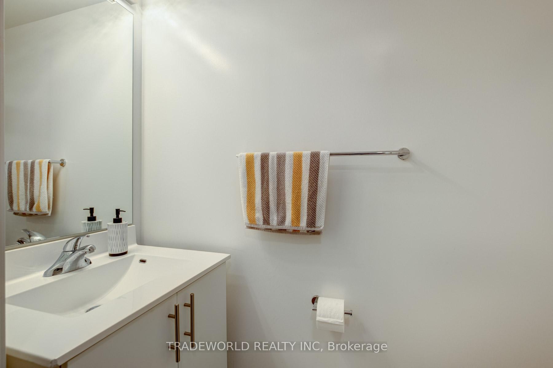 2 Bedrooms Condo at 155 Legion, Toronto For sale
