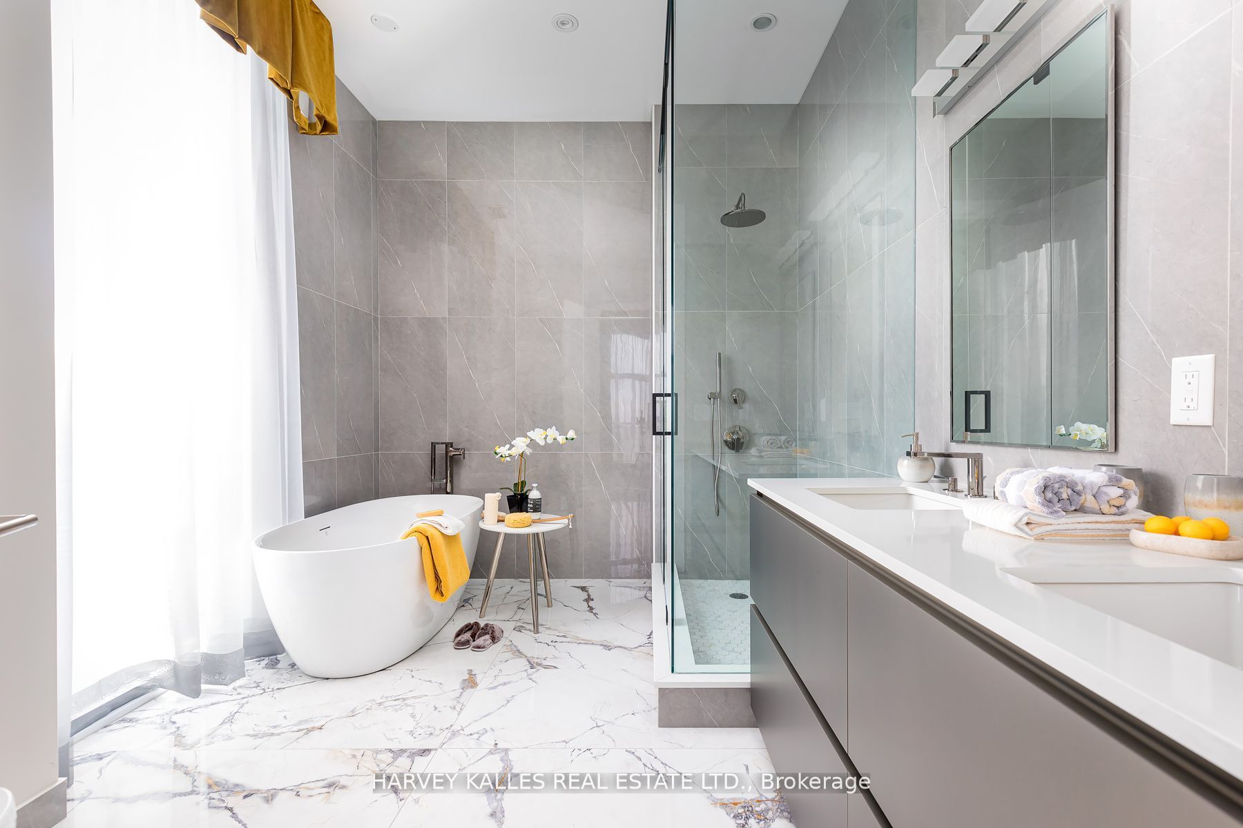 99 John Street 4802
