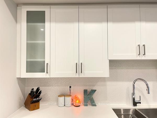 4 Bedrooms Condo at 1026A Islington, Toronto For sale