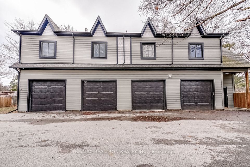 272 Queensville