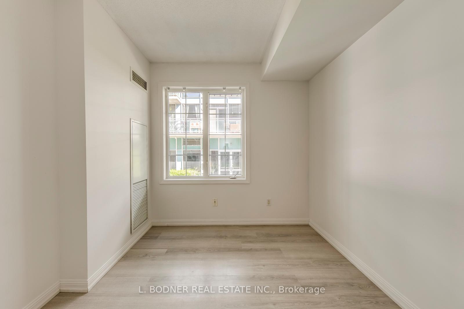 1 Bedroom Condo at 70 Douro, Toronto For sale