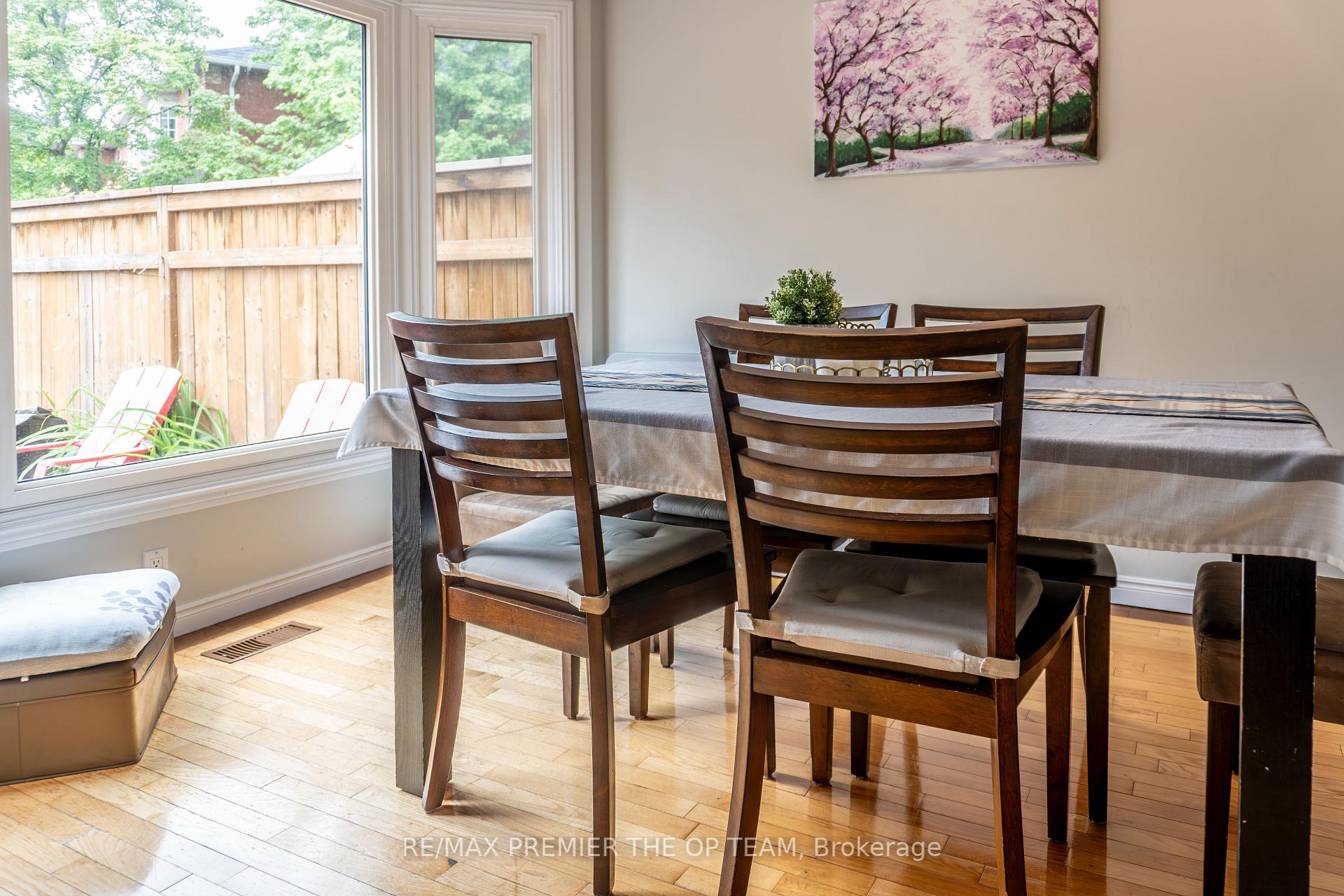 3 Bedrooms Condo at 255 Mount Albion, Hamilton For sale