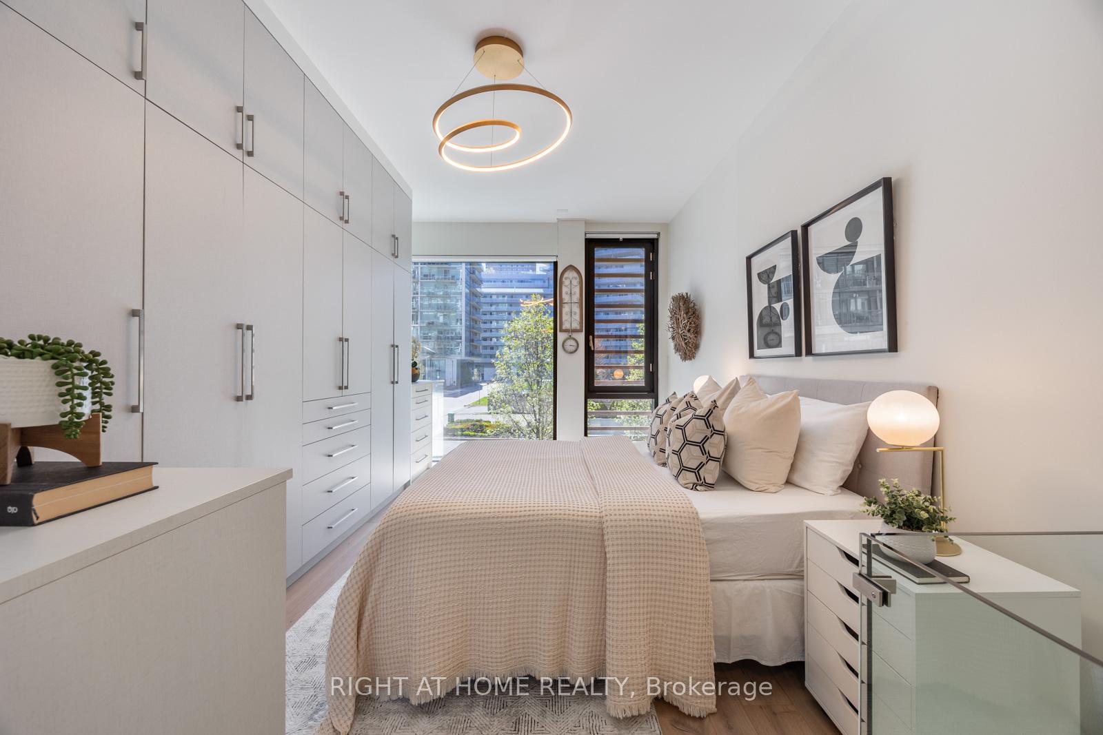2 Bedrooms Condo at 39 Queens, Toronto For sale