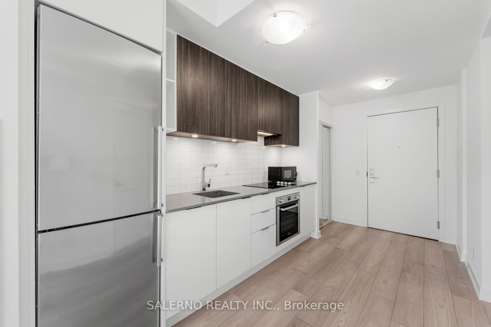 2 Bedrooms Condo at 120 Parliament, Toronto For sale