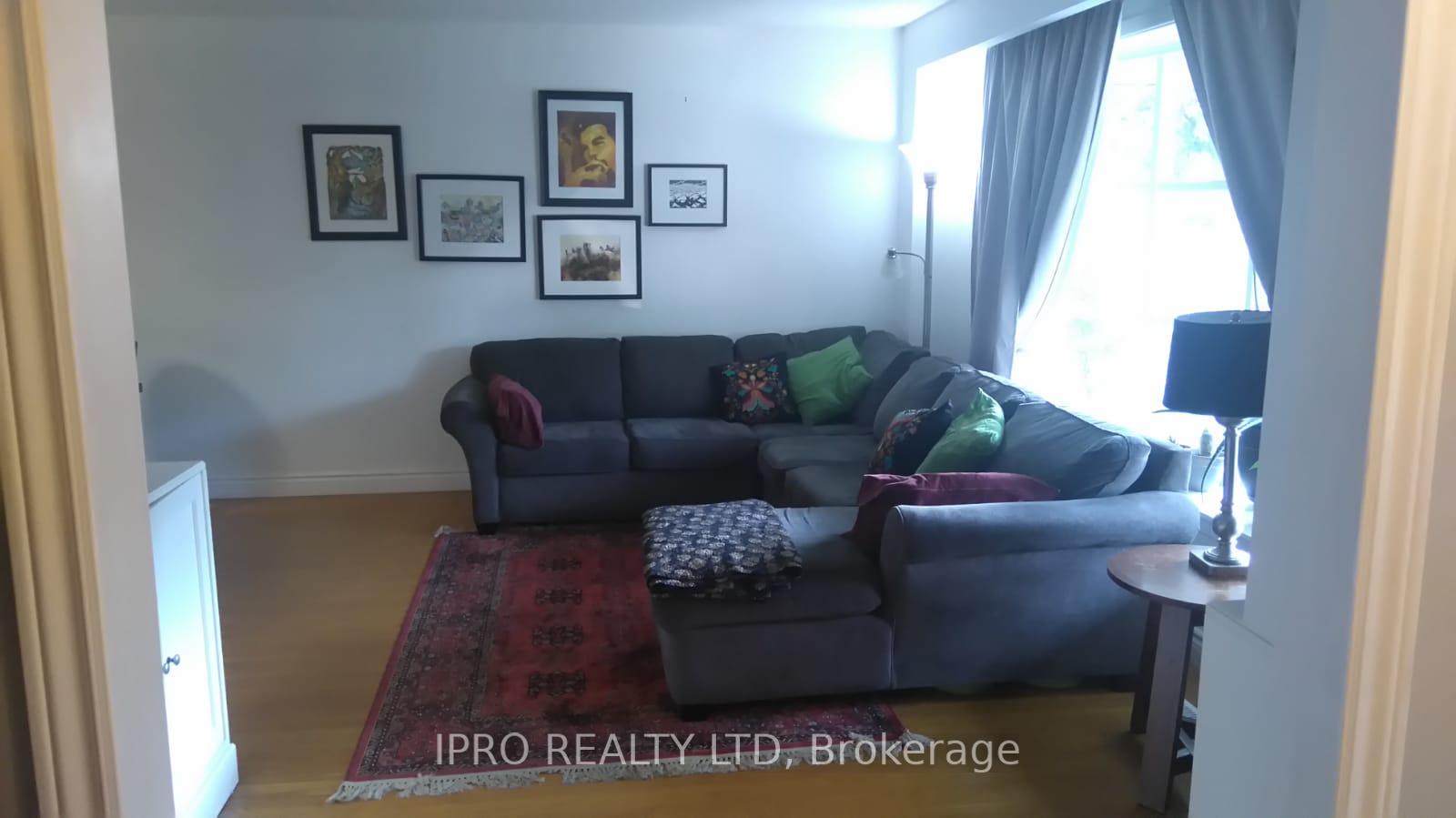62 Ambleside Drive, Brampton, ON L6Y 1B9