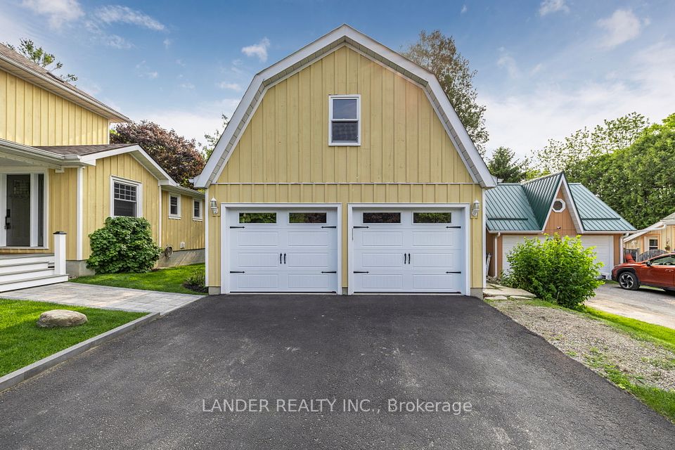 36 King Street, East Gwillimbury, ON L0G 1M0