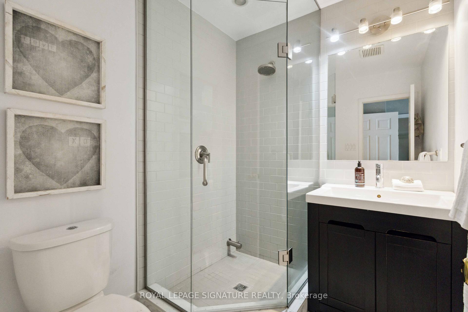 2 Bedrooms Condo at 36B Massey, Toronto For sale