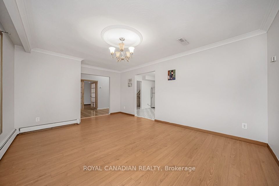 https://trreb-image.ampre.ca/zWxU_lFp_zGKgV_4WN5VRgAL40_ZBBgFFgx8iRJTdJU/rs:fit:960:960/wm:.5:so:0:50:.4/wmsh:10/wmt:PHNwYW4gZm9yZWdyb3VuZD0nd2hpdGUnIGZvbnQ9JzY4Jz5ST1lBTCBDQU5BRElBTiBSRUFMVFksIEJyb2tlcmFnZTwvc3Bhbj4/L3RycmViL2xpc3RpbmdzLzQwLzczLzM3LzUyL3AvMTUyMmQzNGUtYmZjZi00NDA4LTgzNGQtMDc3YmNkYjg3NjM4LmpwZw.jpg
