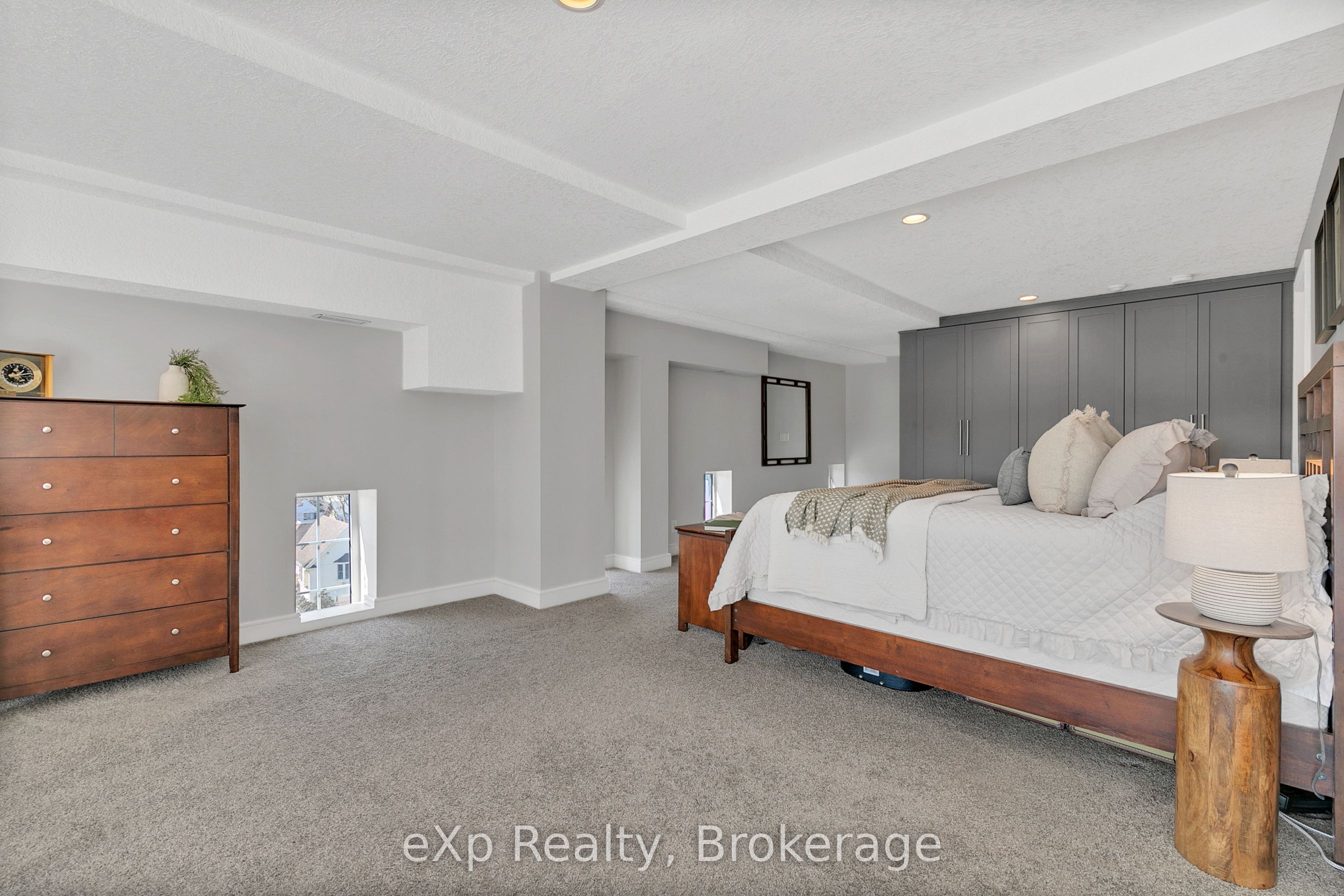 5 Father David Bauer Drive, #402