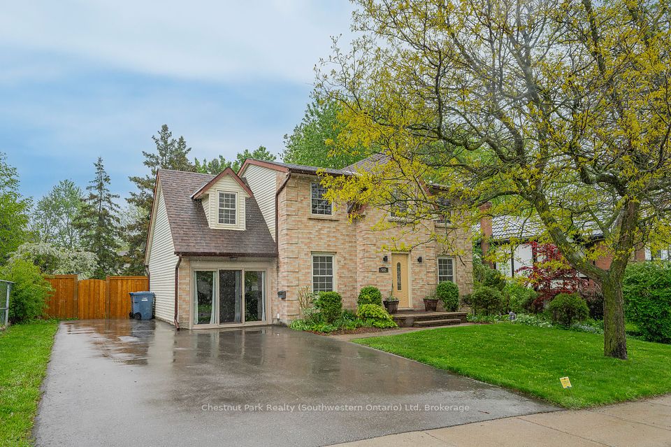 582 KORTRIGHT Road, Guelph, ON N1G 3H8
