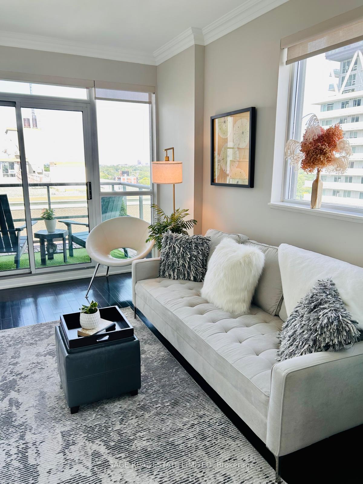 2 Bedrooms Condo at 88 Broadway, Toronto For sale