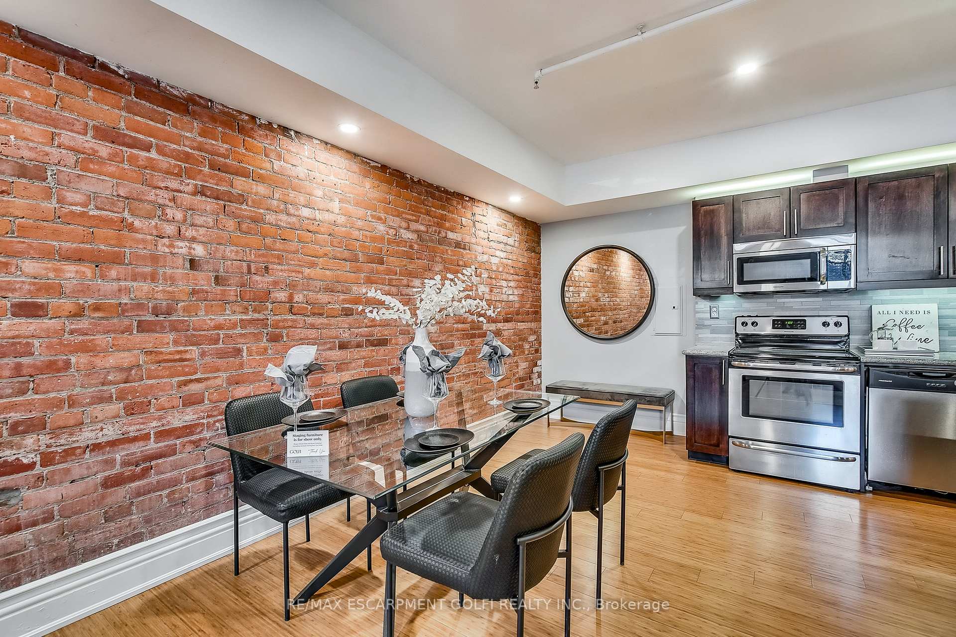 1 Bedroom Condo at 200 STINSON, Hamilton For sale
