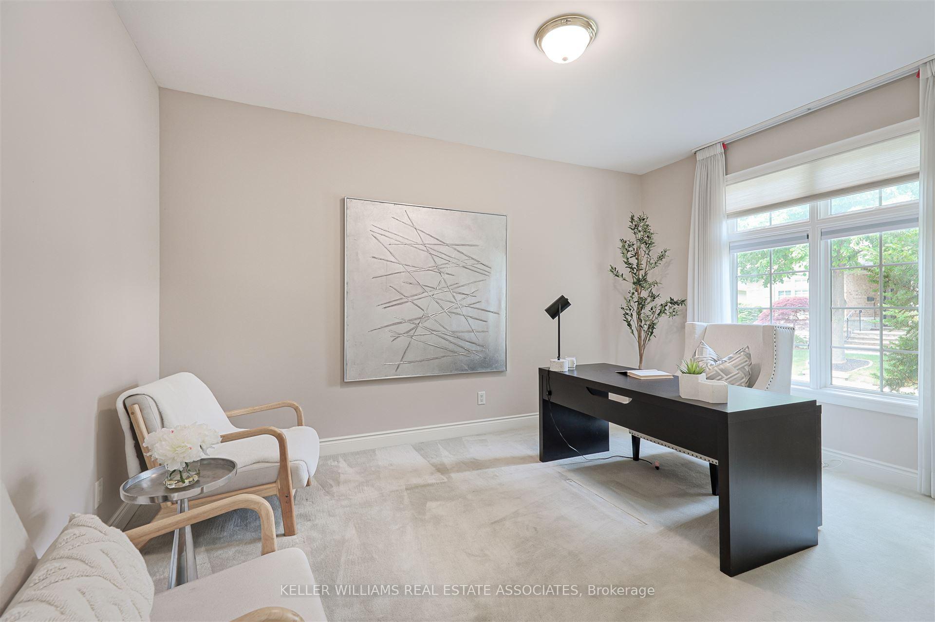 2 Bedrooms Condo at 726 Hidden Grove, Mississauga For sale