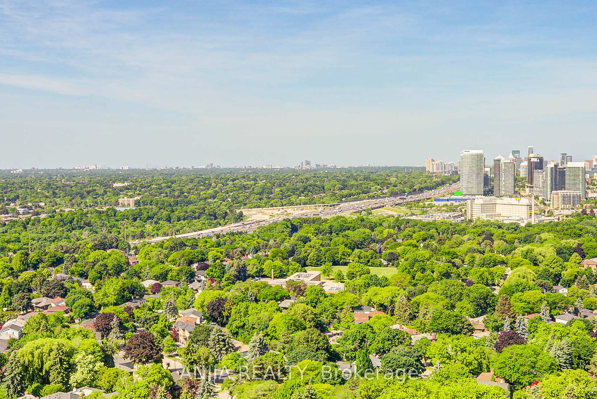 2 Bedrooms Condo at 50 Forest Manor, Toronto For sale