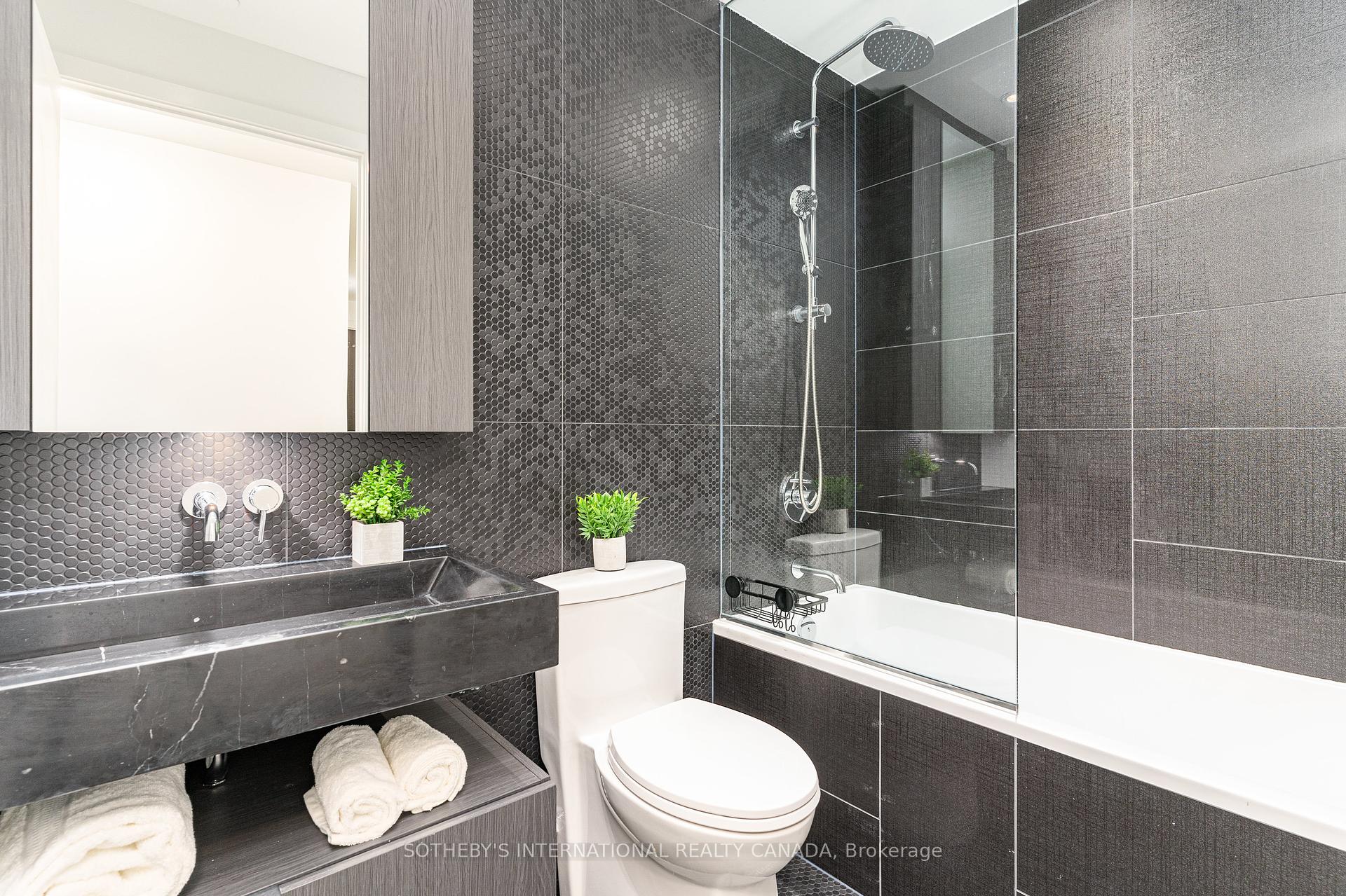1 Bedroom Condo at 11 Yorkville, Toronto For sale