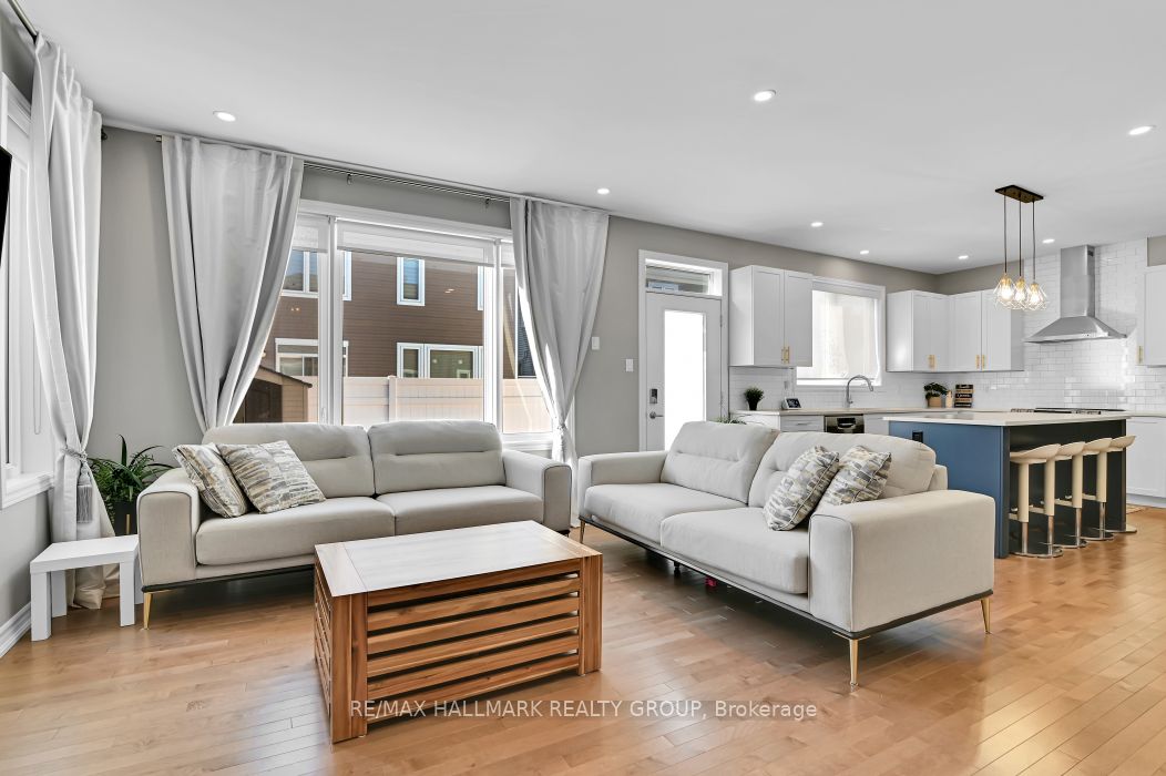 34 Coppermine Street, Barrhaven, ON K2J 6P7