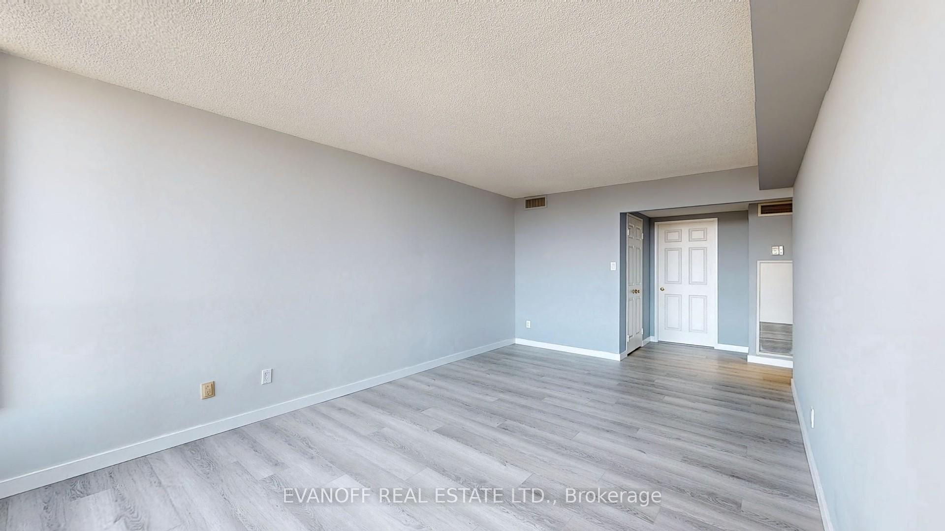 3 Bedrooms Condo at 10 Guildwood, Toronto For sale