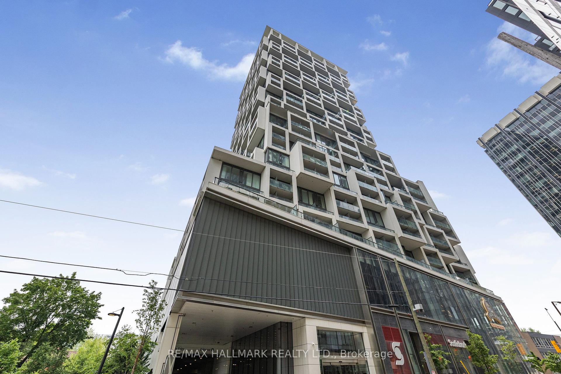 2 Bedrooms Condo at 5 Soudan, Toronto For sale