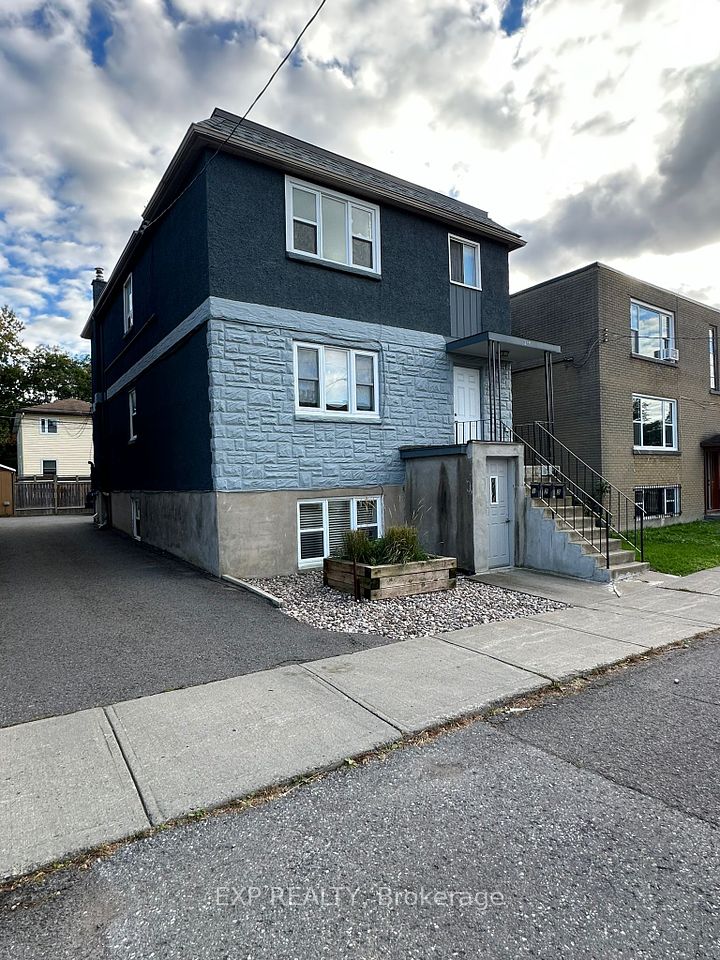 214 CARILLON
